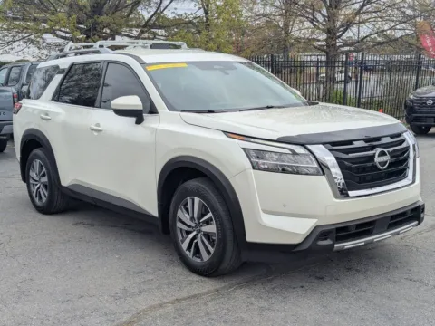 Photos of 2024 Nissan Pathfinder SL for sale in Kennesaw, GA at Town Center Nissan