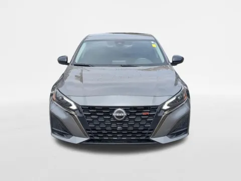 Another view of 2023 Nissan Altima 2.5 SR for sale in Kennesaw, GA at Town Center Nissan