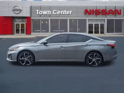 More photos of 2023 Nissan Altima 2.5 SR at Town Center Nissan, GA