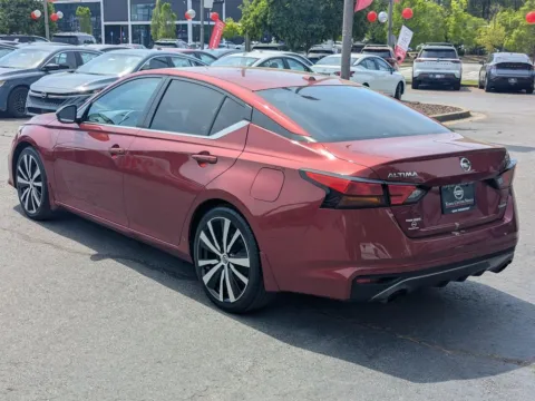 More photos of 2020 Nissan Altima 2.0 SR at Town Center Nissan, GA