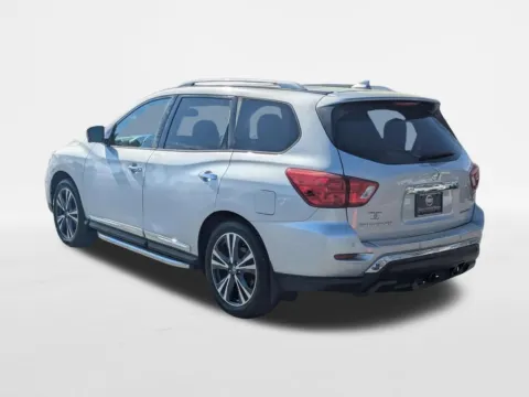 More photos of 2020 Nissan Pathfinder Platinum at Town Center Nissan, GA