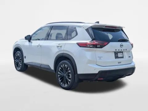 More photos of 2026 Nissan Rogue Dark Armor at Town Center Nissan, GA