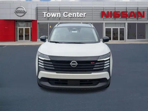 Photos of 2026 Nissan Kicks SR for sale in Kennesaw, GA at Town Center Nissan