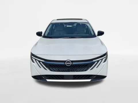 Photos of 2026 Nissan Sentra SL for sale in Kennesaw, GA at Town Center Nissan