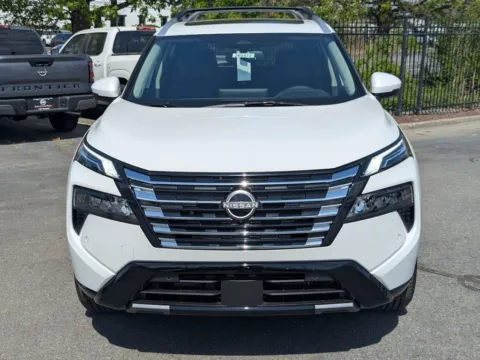 Photos of 2026 Nissan Rogue Platinum for sale in Kennesaw, GA at Town Center Nissan