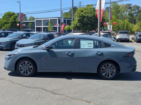 More photos of 2026 Nissan Sentra SL at Town Center Nissan, GA