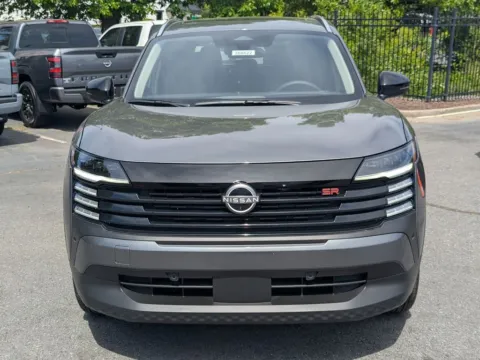 Photos of 2026 Nissan Kicks SR for sale in Kennesaw, GA at Town Center Nissan