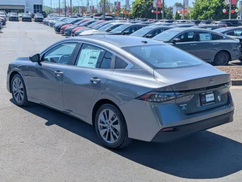 More photos of 2026 Nissan Sentra SL at Town Center Nissan, GA