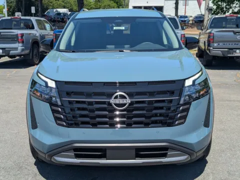 Photos of 2026 Nissan Pathfinder SL for sale in Kennesaw, GA at Town Center Nissan