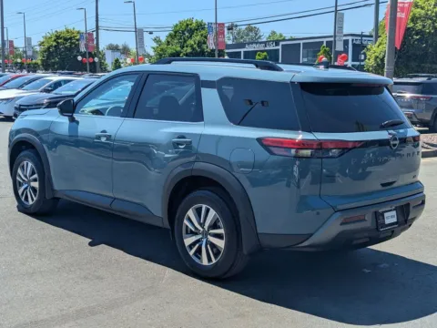 More photos of 2026 Nissan Pathfinder SL at Town Center Nissan, GA