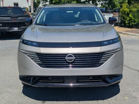 Photos of 2026 Nissan Murano Platinum for sale in Kennesaw, GA at Town Center Nissan