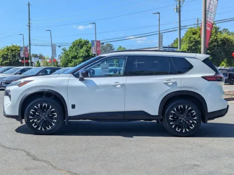 More photos of 2026 Nissan Rogue Dark Armor at Town Center Nissan, GA