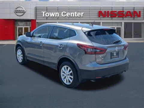 More photos of 2021 Nissan Rogue Sport S at Town Center Nissan, GA