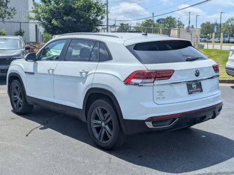 More photos of 2020 Volkswagen Atlas Cross Sport 3.6L V6 SE w/Technology R-Line at Town Center Nissan, GA