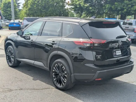 More photos of 2026 Nissan Rogue Dark Armor at Town Center Nissan, GA