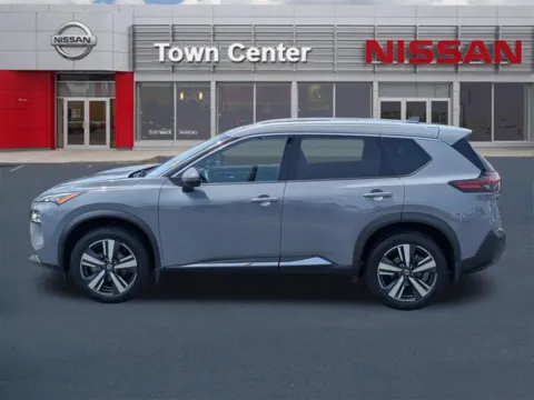 More photos of 2021 Nissan Rogue SL at Town Center Nissan, GA