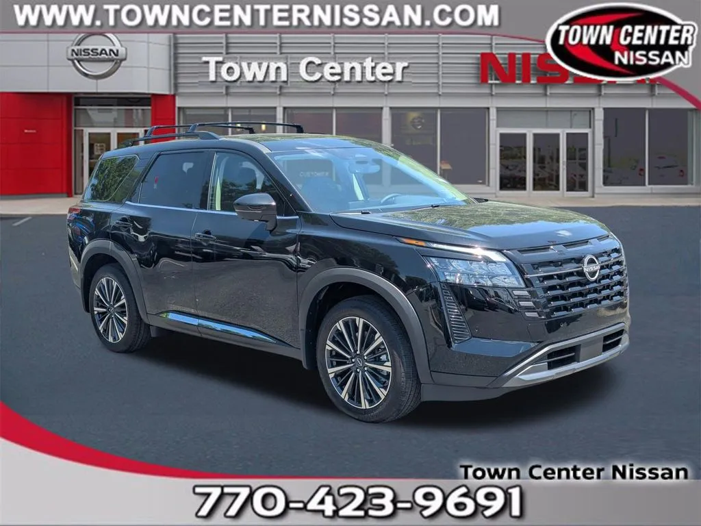 2026 Nissan Pathfinder Platinum 2WD's photo
