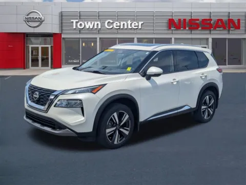 More photos of 2023 Nissan Rogue SL at Town Center Nissan, GA