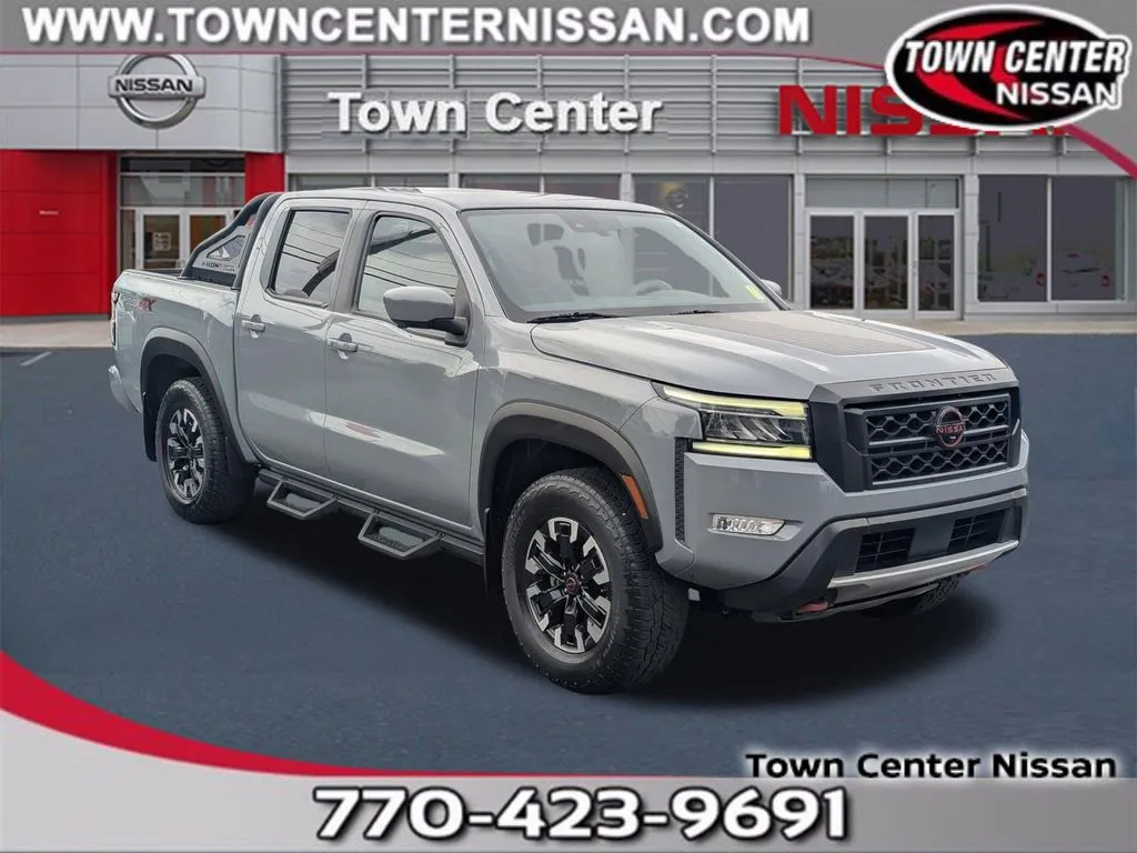 2022 Nissan Frontier PRO-4X Crew Cab 4X4's photo