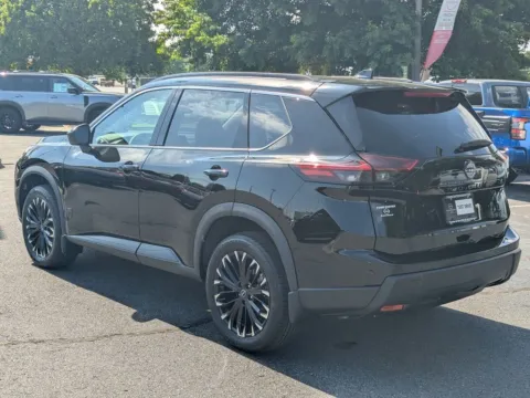 More photos of 2026 Nissan Rogue Dark Armor at Town Center Nissan, GA