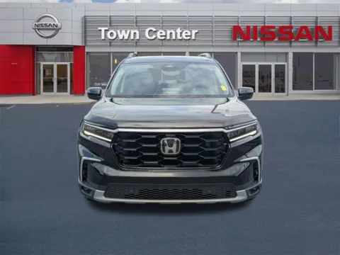 Photos of 2025 Honda Pilot Touring+ for sale in Kennesaw, GA at Town Center Nissan