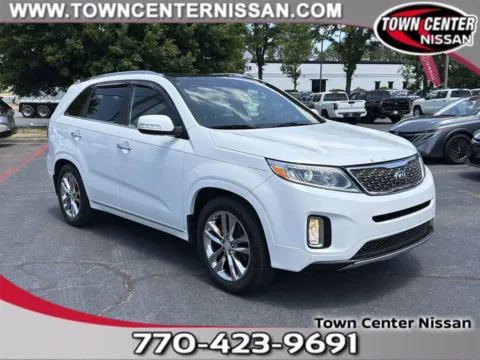 White 2014 Kia Sorento Limited V6 for sale in Kennesaw, GA