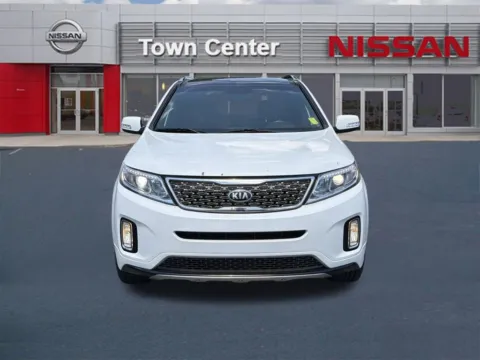 Photos of 2014 Kia Sorento Limited V6 for sale in Kennesaw, GA at Town Center Nissan