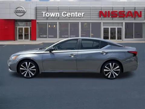 More photos of 2021 Nissan Altima 2.5 SR at Town Center Nissan, GA