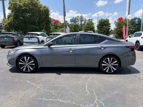 More photos of 2021 Nissan Altima 2.5 SR at Town Center Nissan, GA