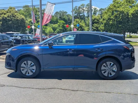 More photos of 2025 Nissan Murano SL at Town Center Nissan, GA