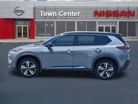 More photos of 2021 Nissan Rogue Platinum at Town Center Nissan, GA