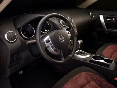 More photos of 2009 Nissan Rogue SL at Town Center Nissan, GA