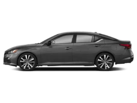 Another view of 2022 Nissan Altima 2.5 SR for sale in Kennesaw, GA at Town Center Nissan