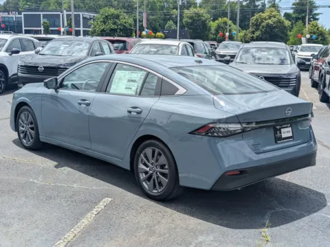 More photos of 2026 Nissan Sentra SL at Town Center Nissan, GA