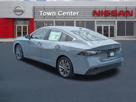 More photos of 2026 Nissan Sentra SL at Town Center Nissan, GA