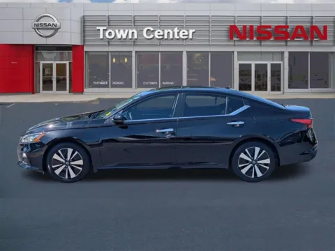 More photos of 2022 Nissan Altima 2.5 SV at Town Center Nissan, GA