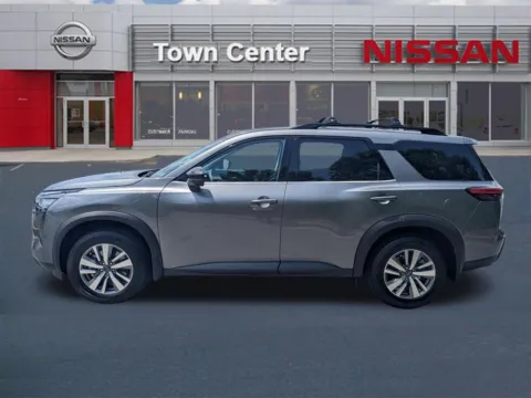 More photos of 2026 Nissan Pathfinder SL at Town Center Nissan, GA