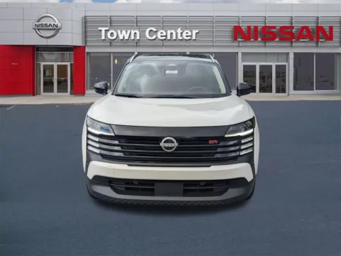 Photos of 2026 Nissan Kicks SR for sale in Kennesaw, GA at Town Center Nissan