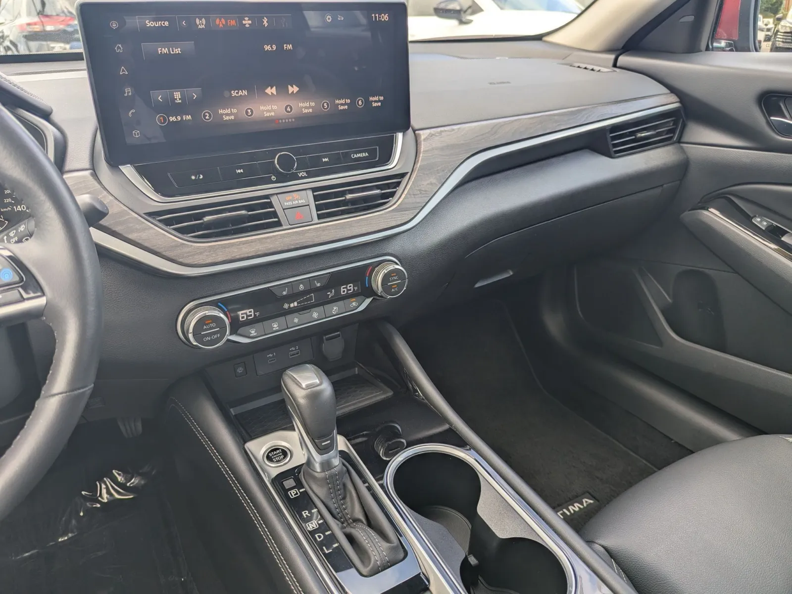 2024 Nissan Altima SL - Photo 24