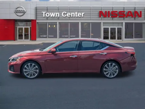 More photos of 2024 Nissan Altima 2.5 SL at Town Center Nissan, GA