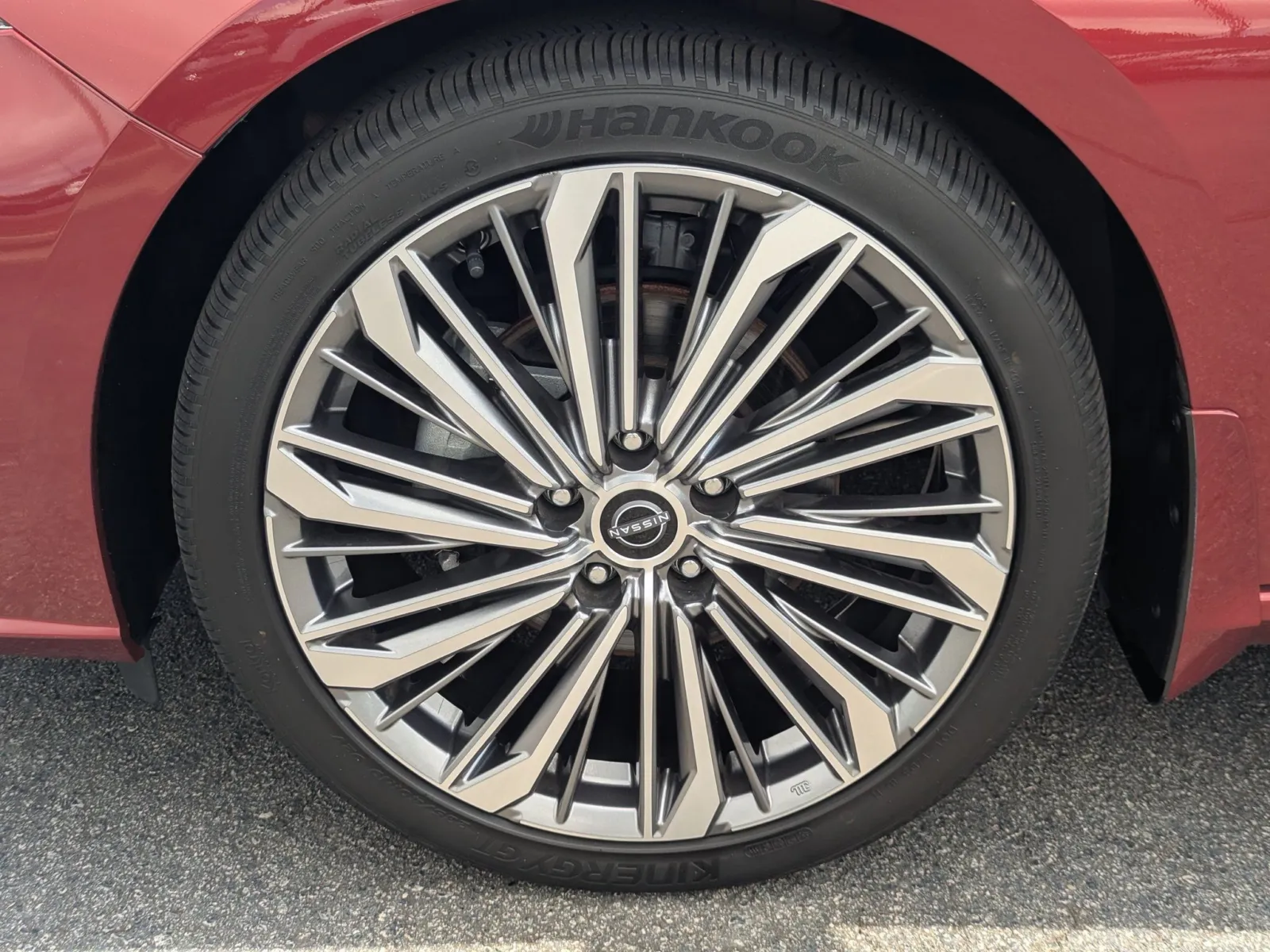2024 Nissan Altima SL - Photo 11