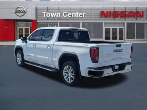 More photos of 2022 GMC Sierra 1500 Limited SLT at Town Center Nissan, GA