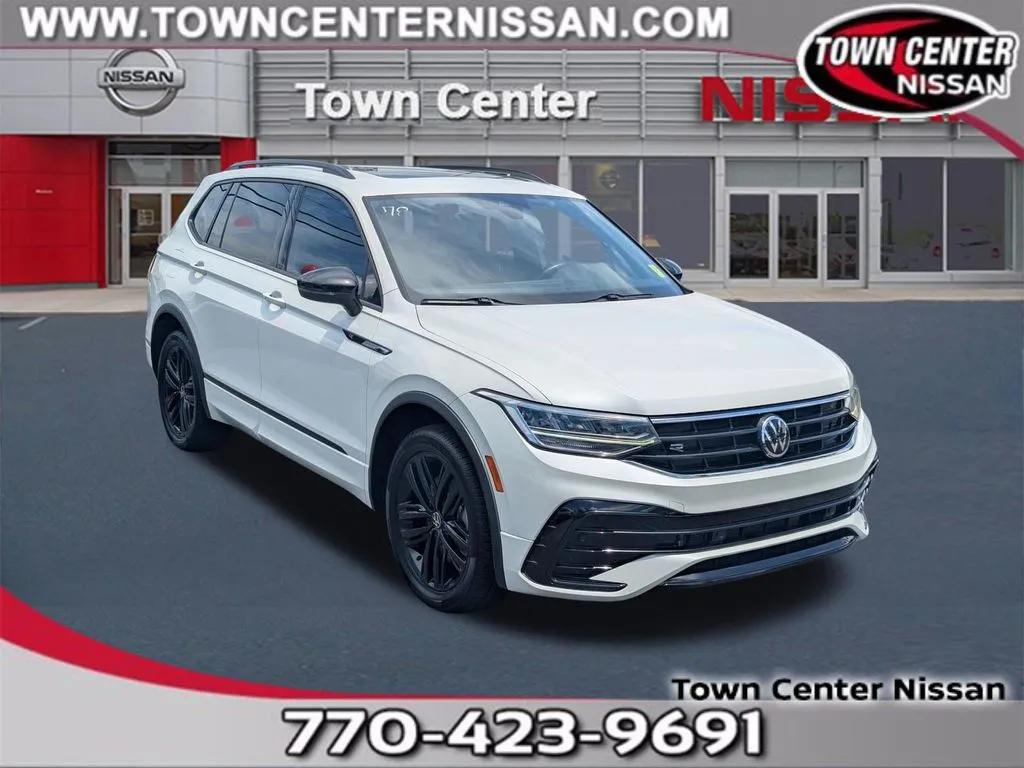 White 2022 Volkswagen Tiguan SE R-Line Black for sale in Kennesaw, GA