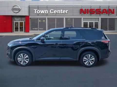 More photos of 2026 Nissan Pathfinder SL at Town Center Nissan, GA