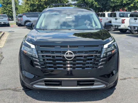 Photos of 2026 Nissan Pathfinder SL for sale in Kennesaw, GA at Town Center Nissan
