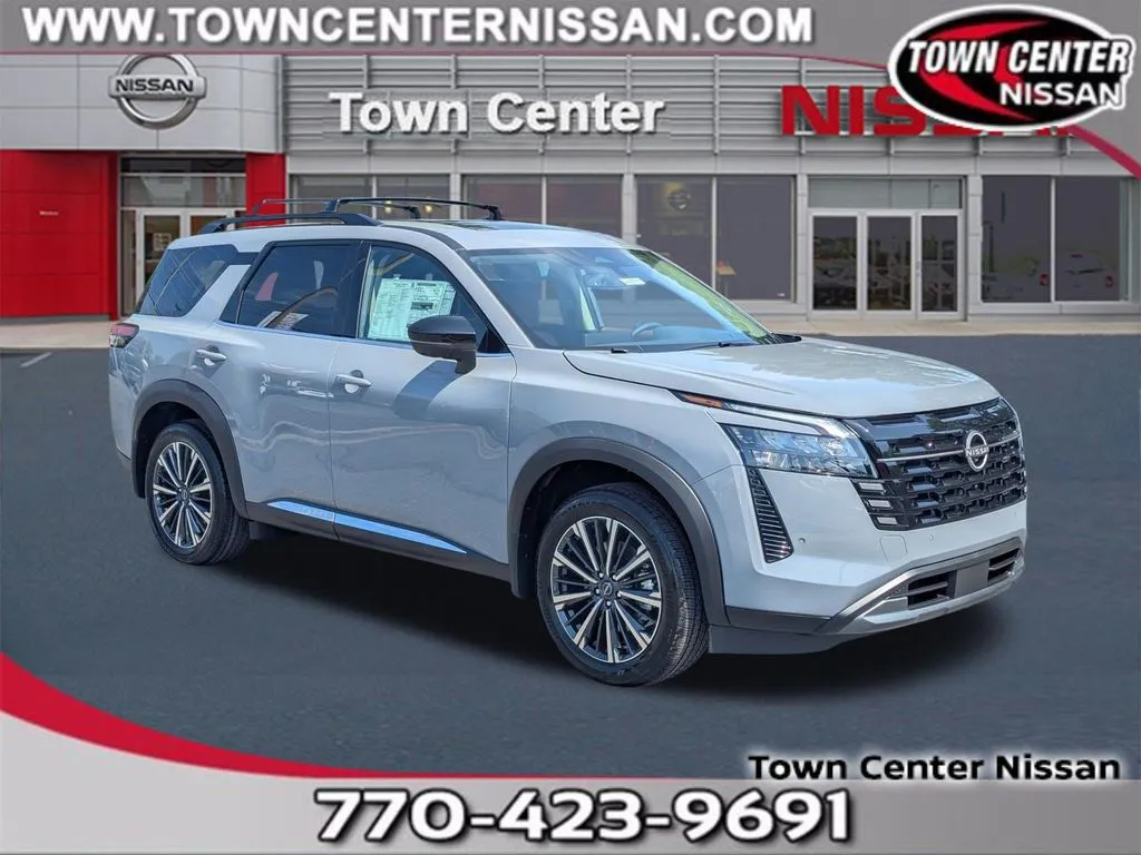 2026 Nissan Pathfinder Platinum 2WD's photo