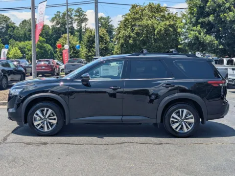 More photos of 2026 Nissan Pathfinder SL at Town Center Nissan, GA