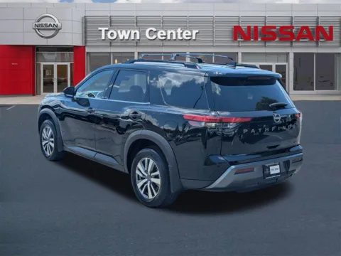 More photos of 2026 Nissan Pathfinder SL at Town Center Nissan, GA