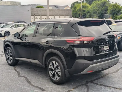 More photos of 2021 Nissan Rogue SV at Town Center Nissan, GA