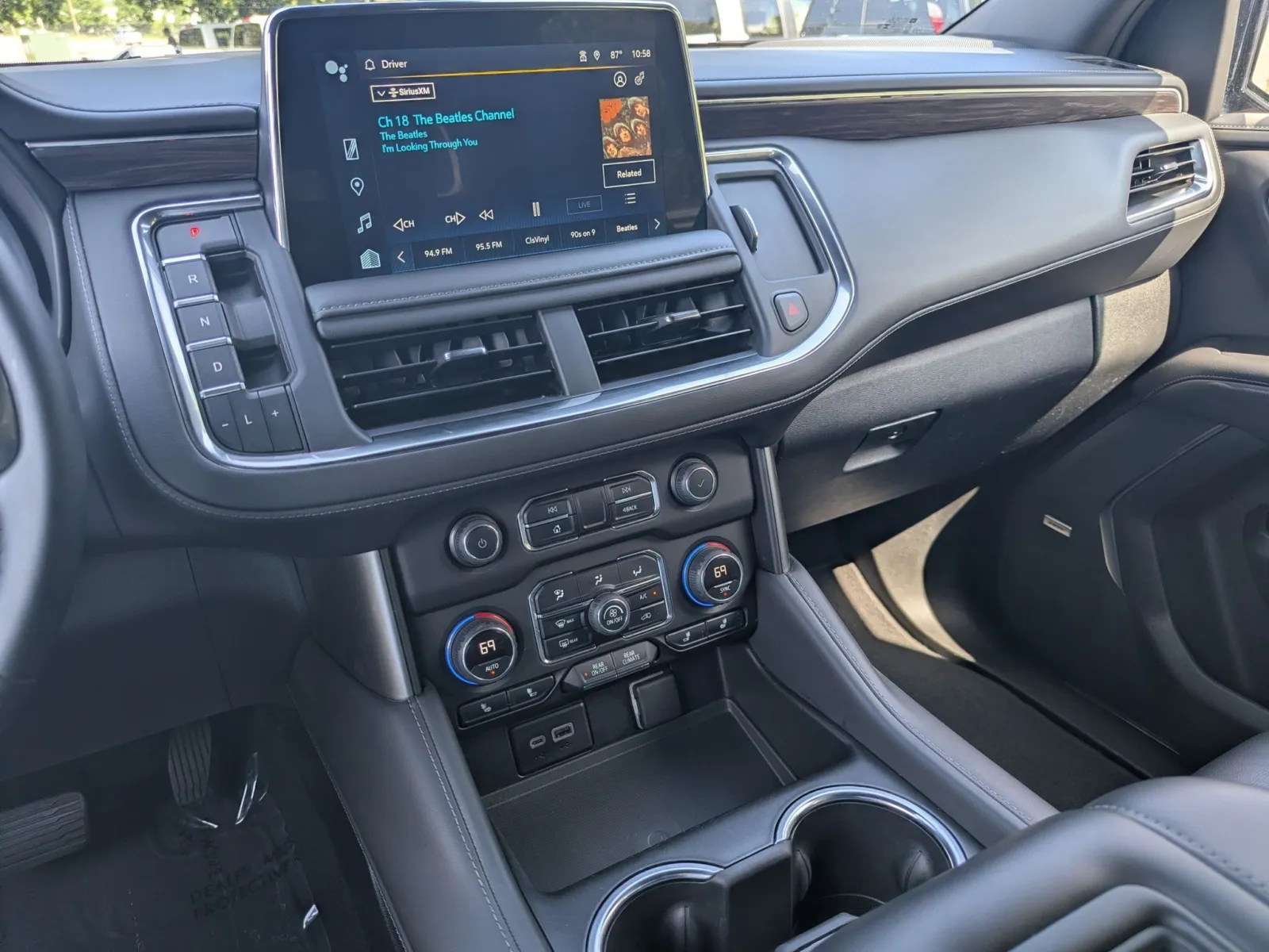 2024 Chevrolet Tahoe LT - Photo 25